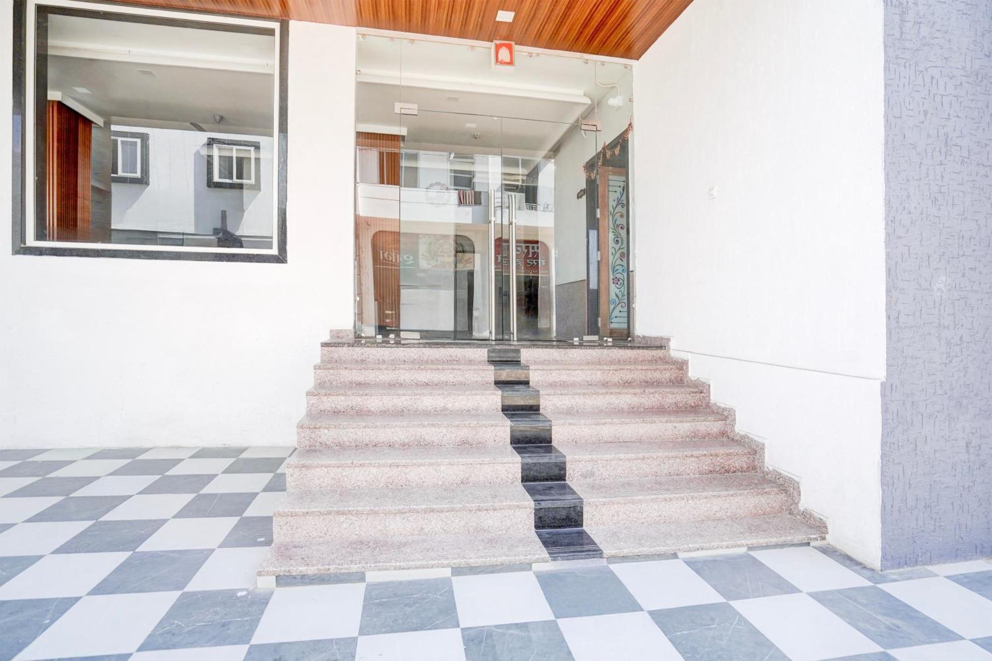 Hotel O Shree Gurukripa Khatu Exterior photo